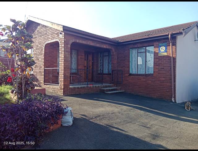 4 BEDROOM FREESTANDING FOR SALE IN NEWHOLME